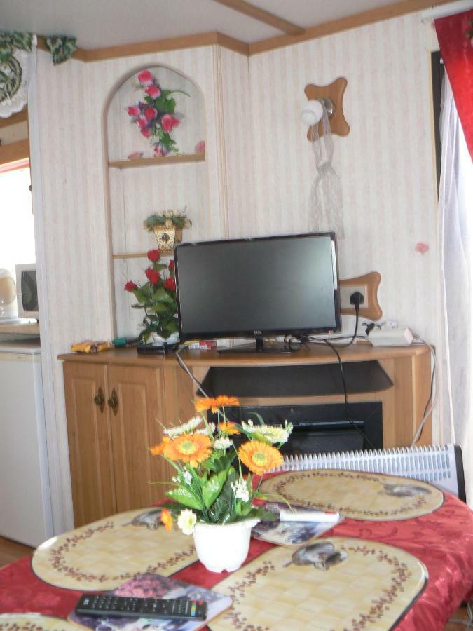 Ubytovani Fanisek V Mobilnim Domku V Ceskem Raji Sobotka Esterno foto